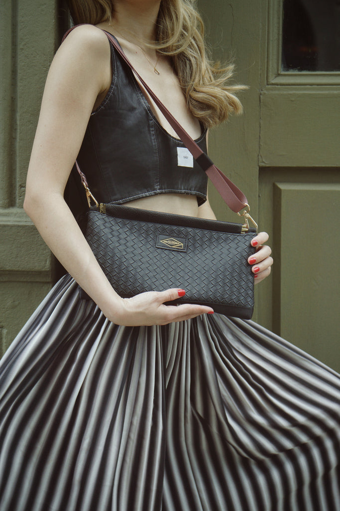 CROSSBODIES
