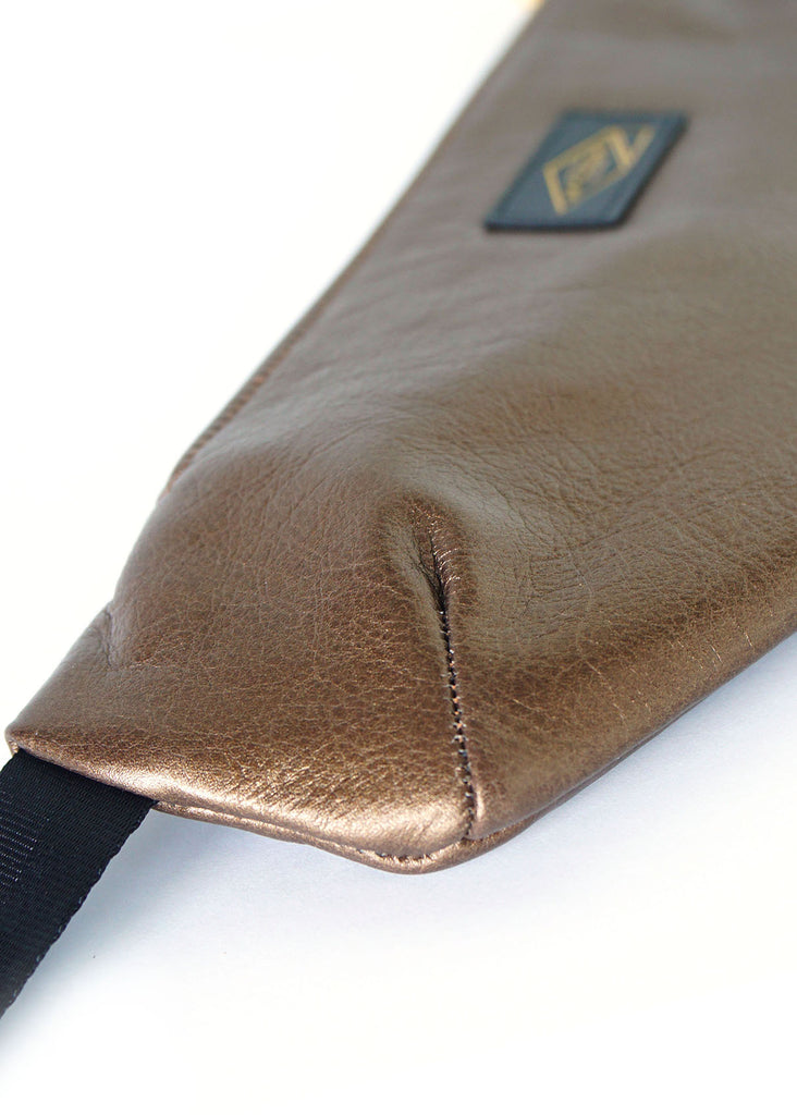 LIQUID GOLD SOLO (metallic finished leather) - Smith + Parka