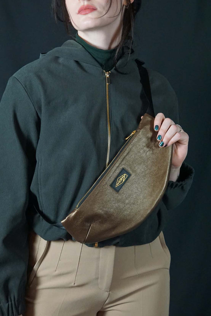 LIQUID GOLD SOLO (metallic finished leather) - Smith + Parka