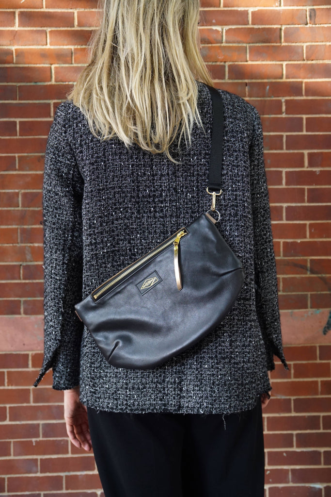 ESPRESSO V-FLAT CROSSBODY - Smith + Parka
