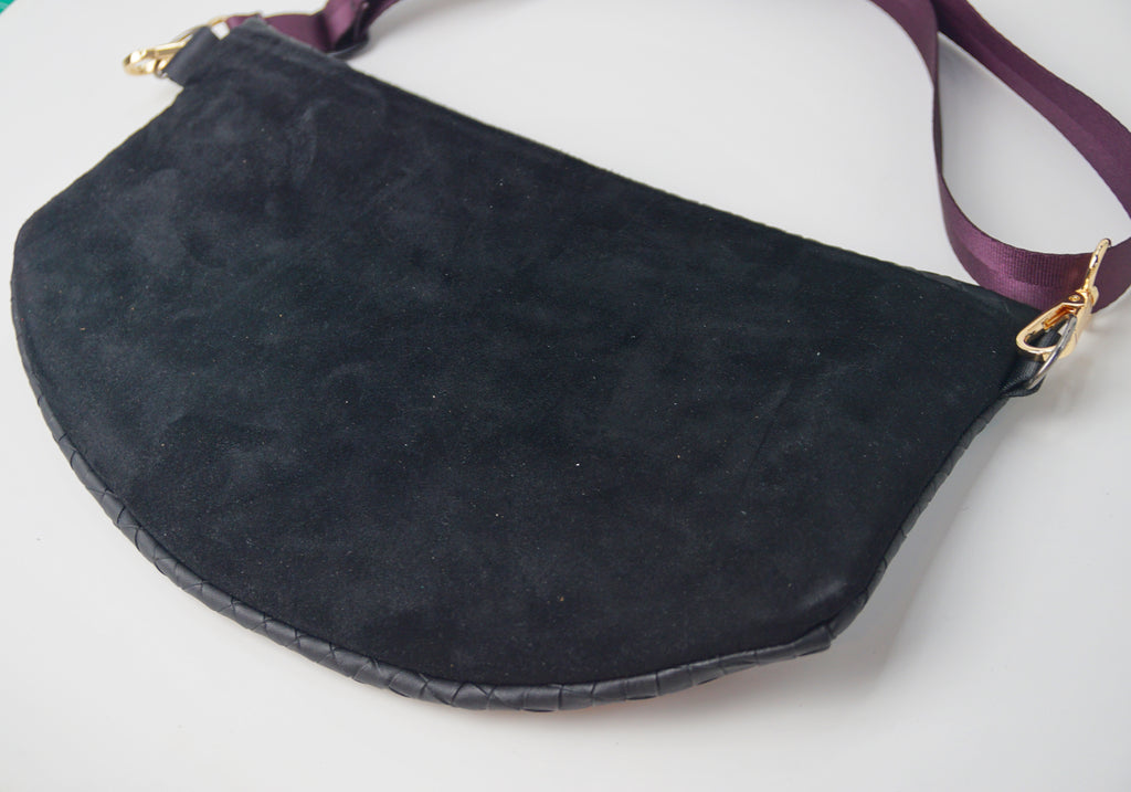 BLACK WEAVE V-FLAT CROSSBODY - Smith + Parka